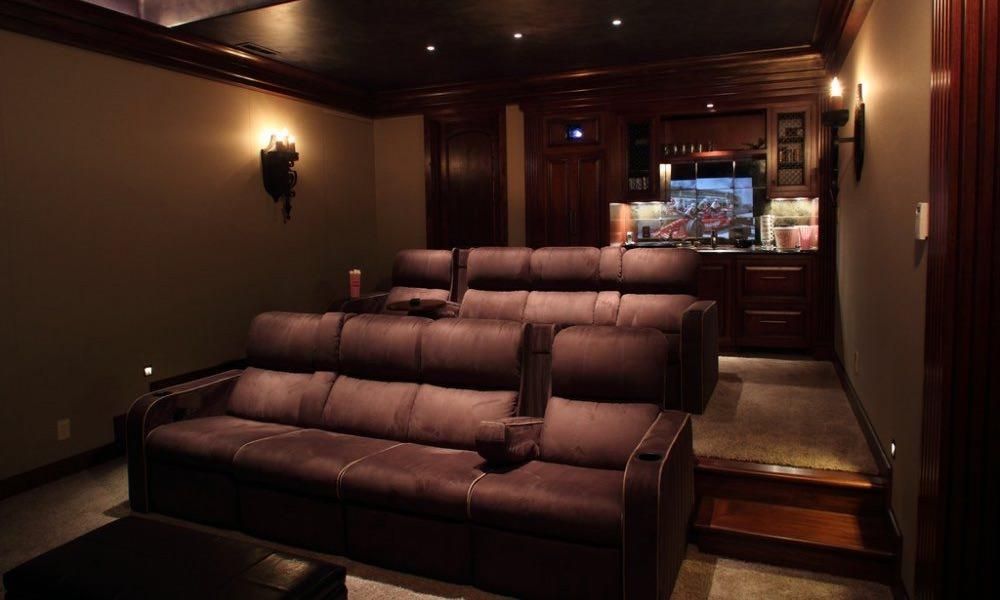 ویدیوپروژکتور اپسون FULLHD / جایگزین LCD وLED/|تلویزیون و پروژکتور|شیراز, بعثت|دیوار