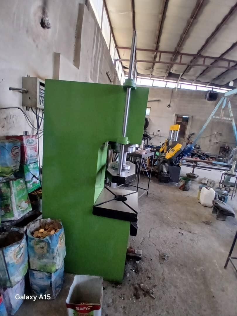 پرس هیدرولیکcفرم|ماشین‌آلات صنعتی|لنجان, |دیوار