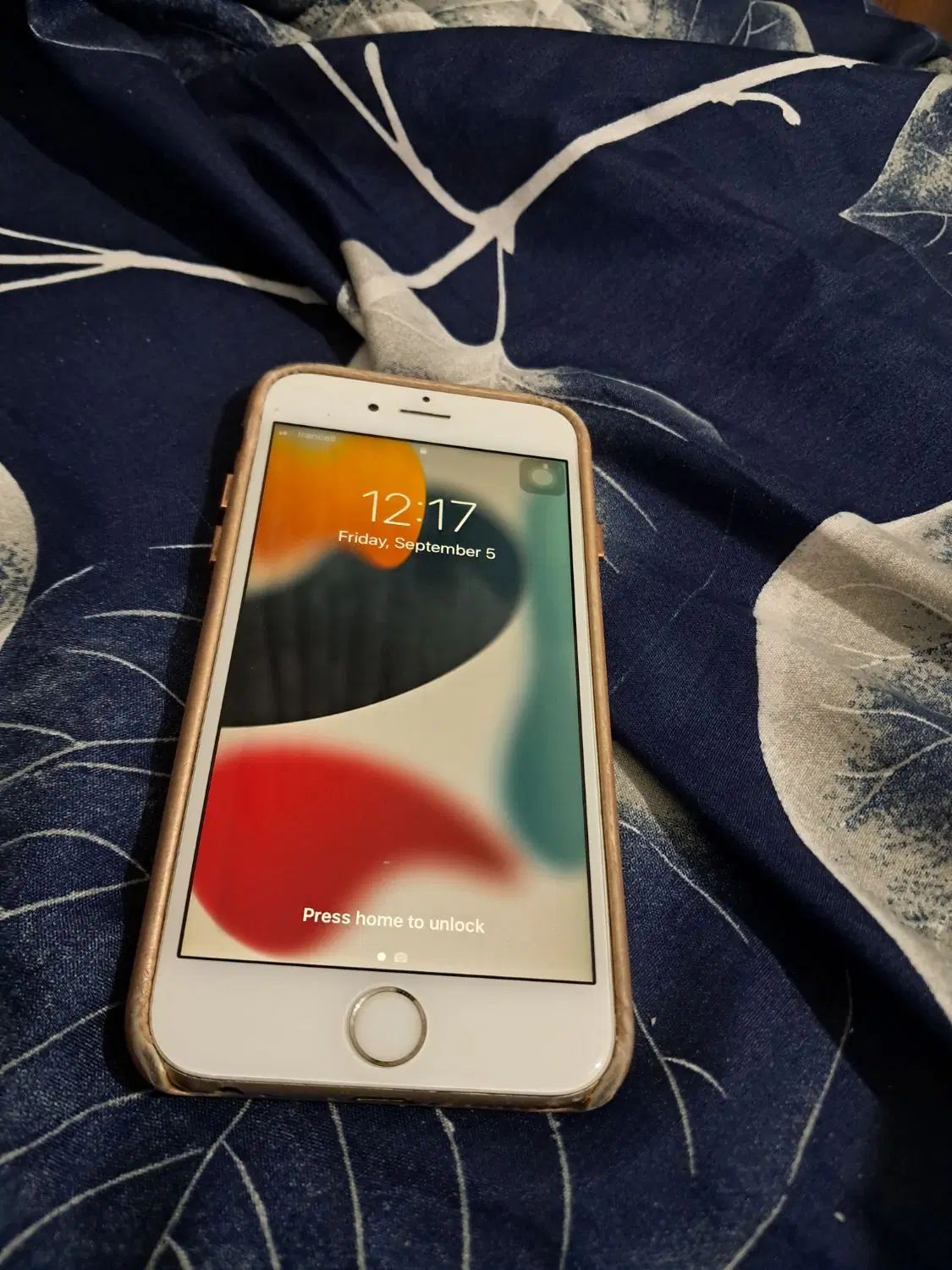 اپل iPhone 6s با حافظهٔ ۶۴ گیگابایت|موبایل|مشهد, گلبرگ شمالی|دیوار