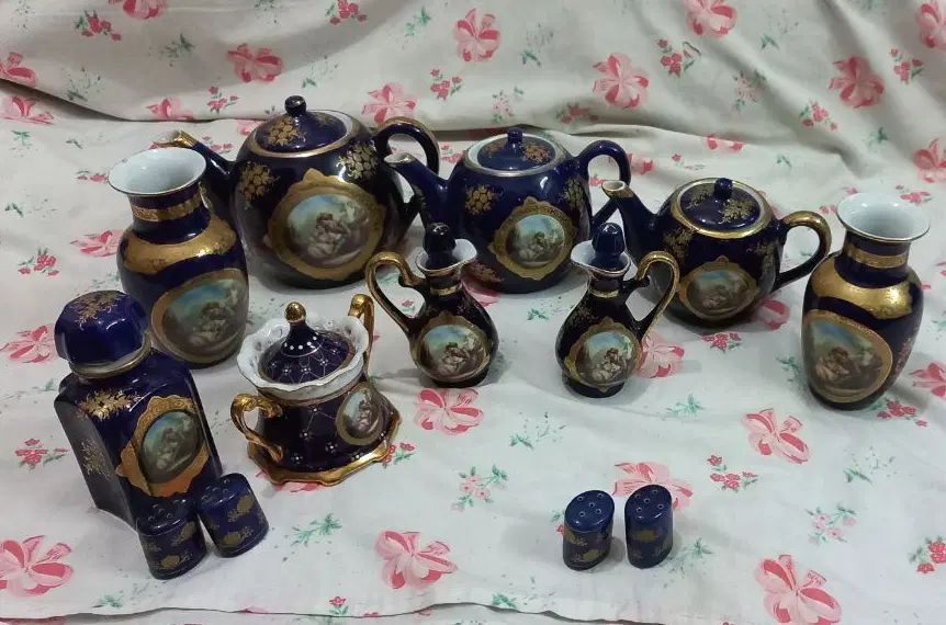 چینی سورمه ای طلاکوب|ظروف سرو و پذیرایی|اصفهان, کارلادان|دیوار
