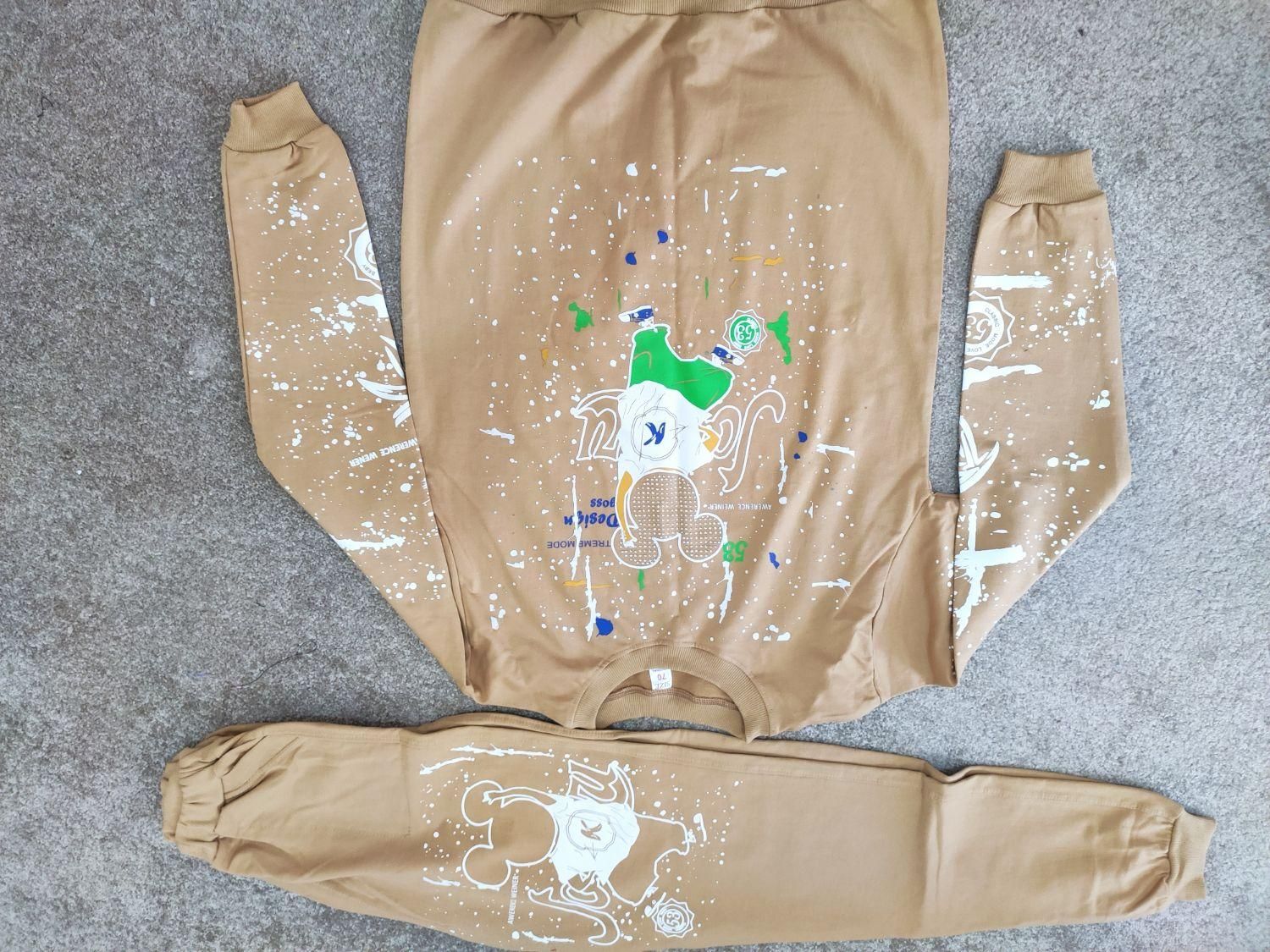 لباس|لباس|جم, |دیوار