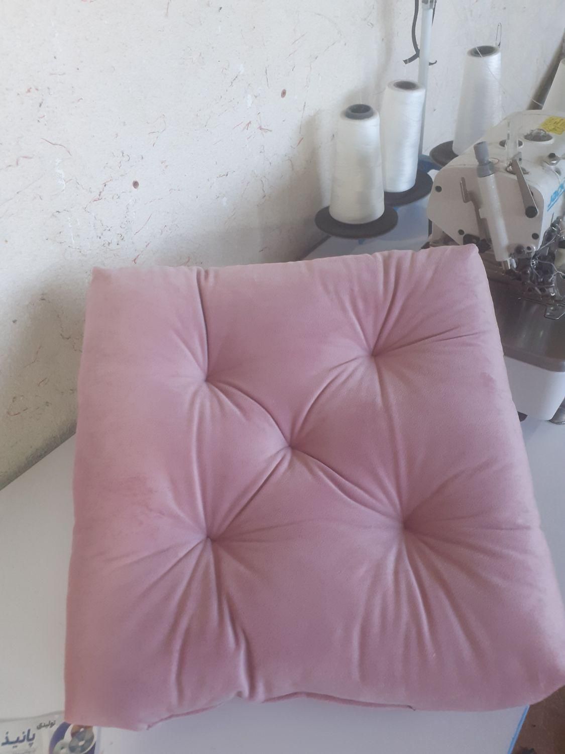 بالش گردنی|رختخواب، بالش، پتو|شاندیز, |دیوار