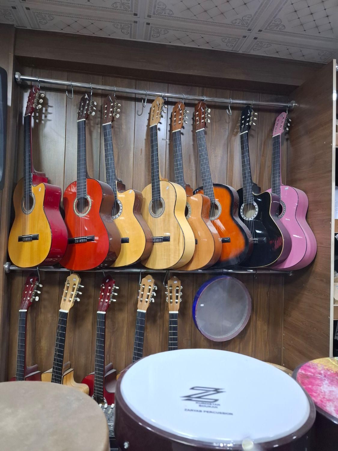 گیتار گیتار گیتار گیتار|گیتار، بیس، امپلیفایر|زاهدان, |دیوار