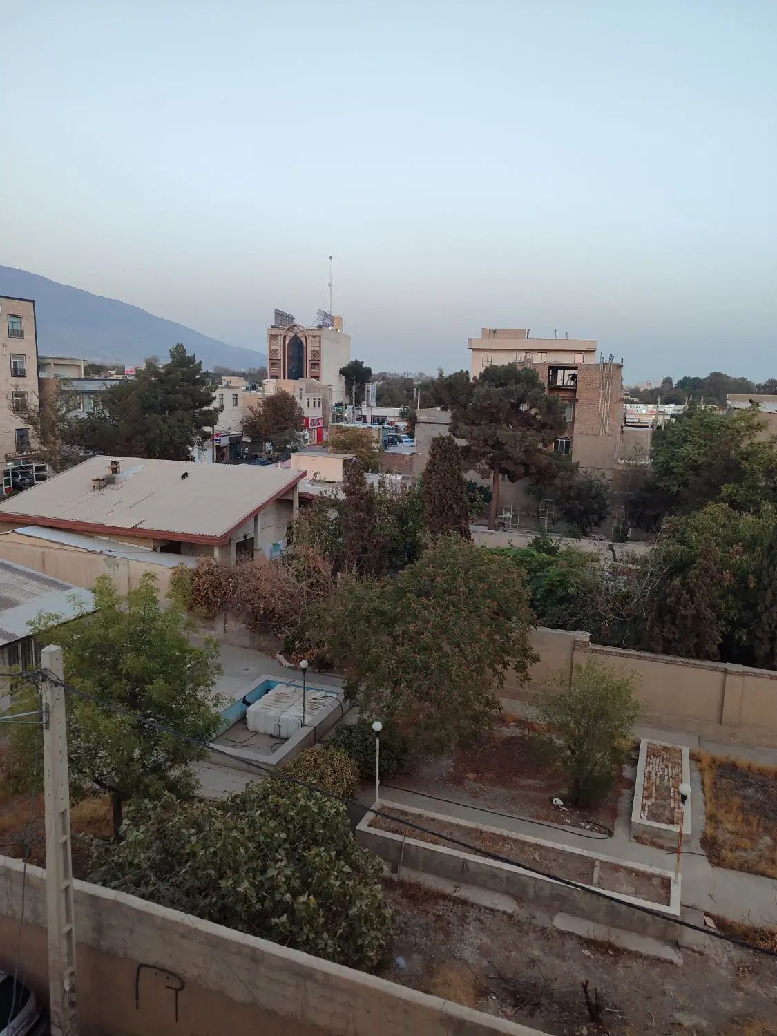 اجاره آپارتمان ۱۰۵ متری ۲ خوابه طبقه ۳ در گلستان|اجارهٔ آپارتمان|کرج, گلستان|دیوار