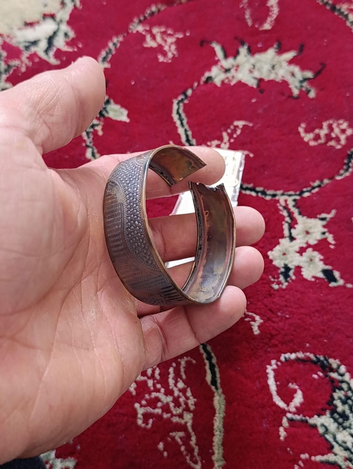 النگو شکسته به وزن ۱۰.۴۷۰ گرم. ویکعددربع سکه بانکی|جواهرات|تهران, افسریه شمالی|دیوار