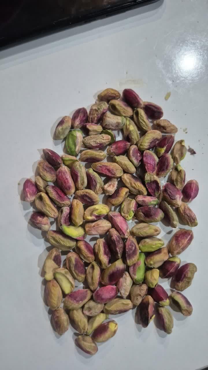 پسته اعلاگل قرمزکرمان درجه۱وخرده پسته درجه۱و بادام|خوردنی و آشامیدنی|اصفهان, تخت فولاد|دیوار