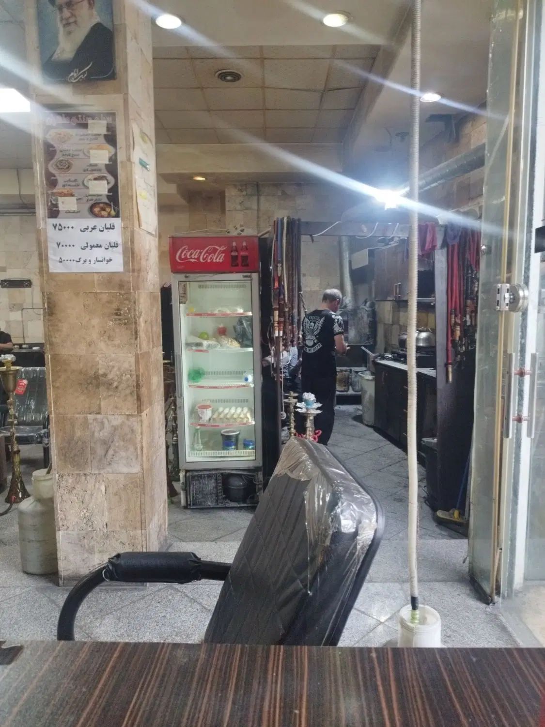 به یک کارگر قهوه خانه ساده یا ماهر نیازمندیم|استخدام خدمات فروشگاه و رستوران|تهران, خرمشهر|دیوار