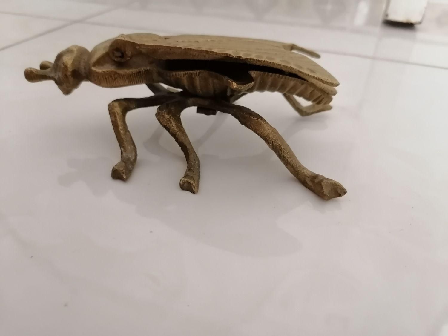 مجسمه یا زیرسیگاری برنجی|کلکسیون اشیاء عتیقه|هشتگرد, هیو|دیوار