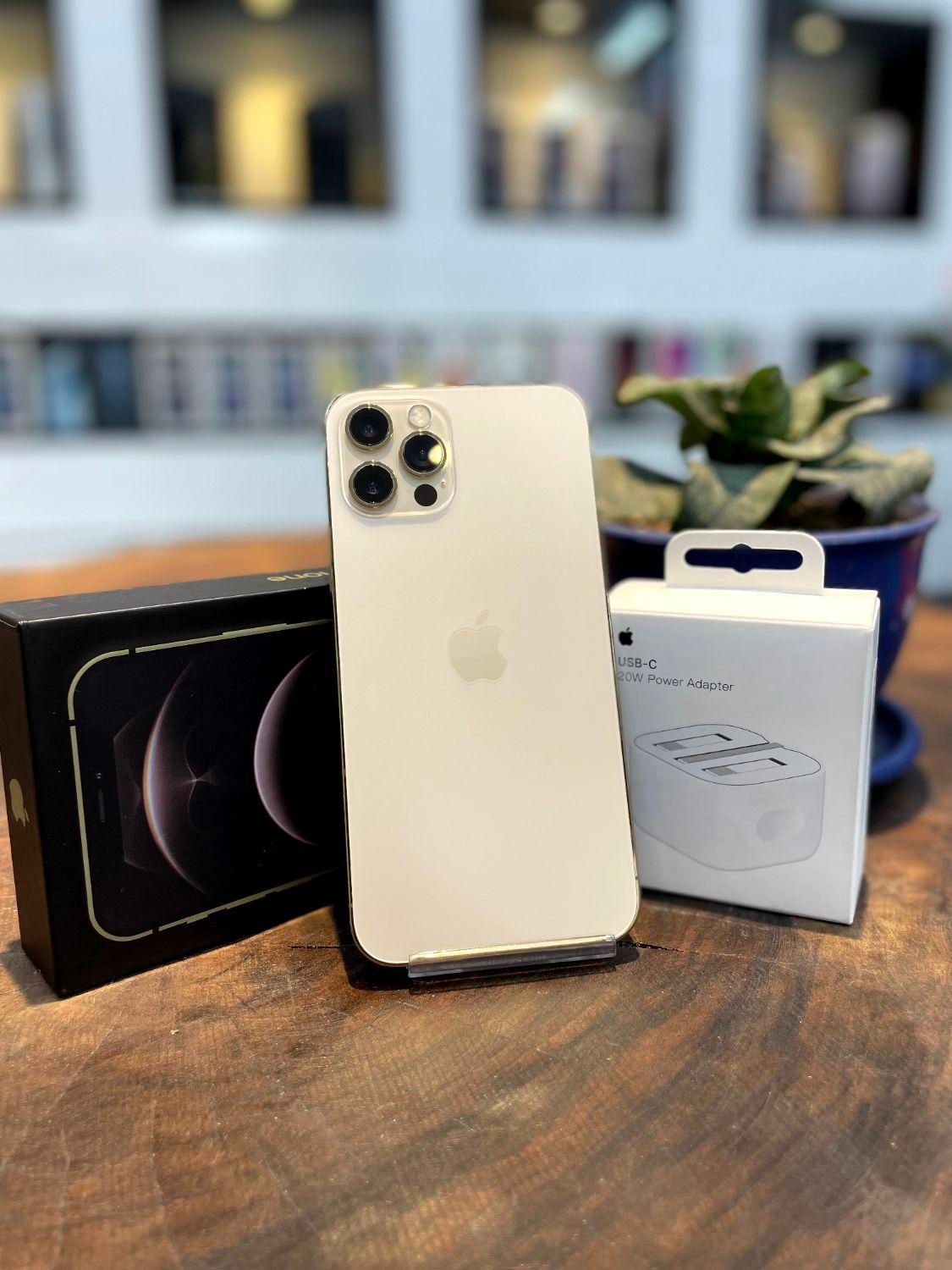 اپل iPhone 12 Pro Max با حافظهٔ ۲۵۶ گیگابایت|موبایل|تهران, سیدخندان|دیوار