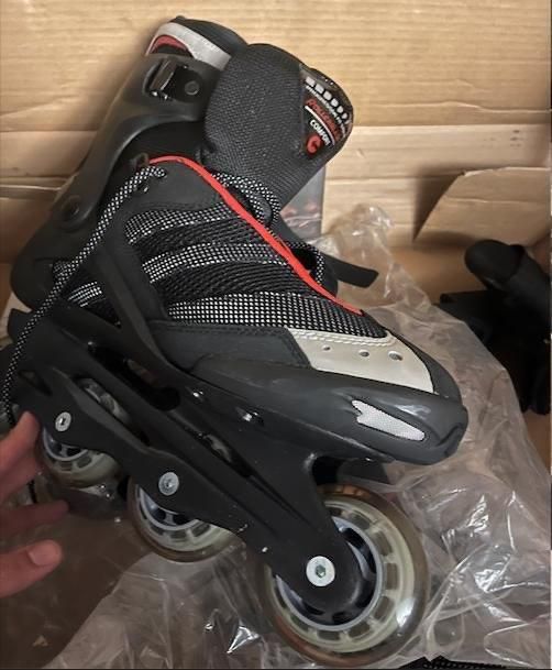 اسکیت رولر بلید سایز ۴۳ Rollerblade|دوچرخه، اسکیت، اسکوتر|تهران, سیدخندان|دیوار