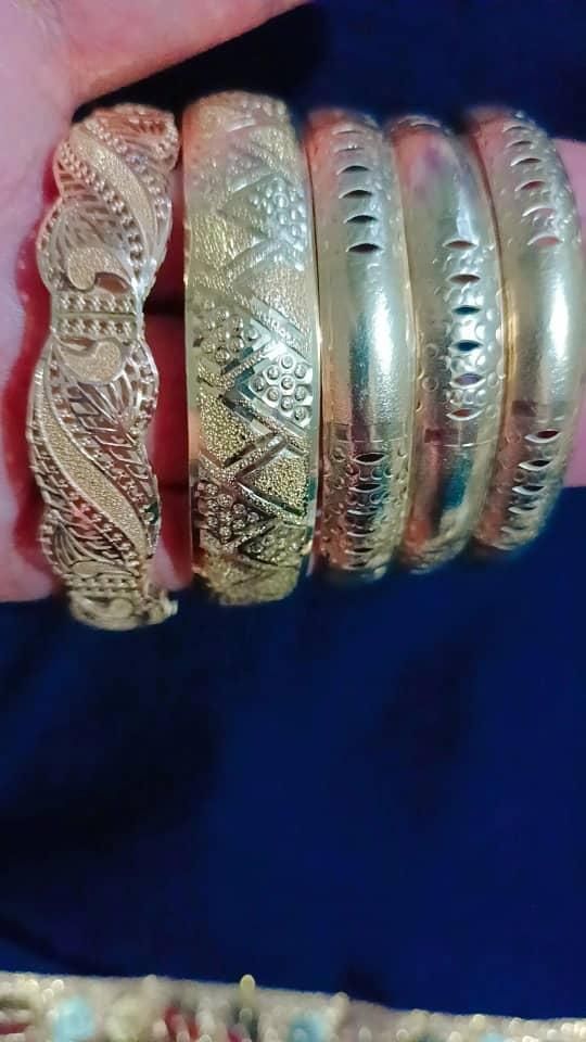 معاوضه 62گرم طلا با کوییک 1402 به بالا|جواهرات|جم, |دیوار