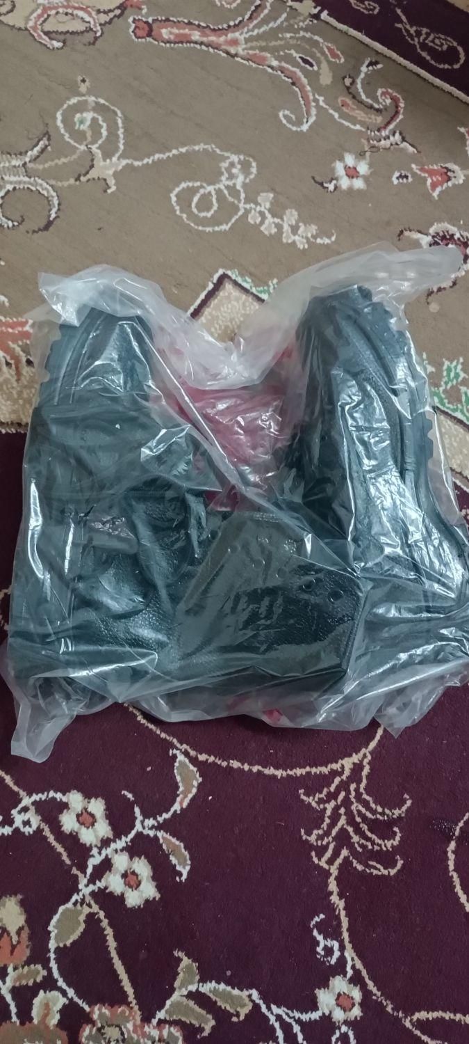 کفش پوتین سایز ۴۲|کیف، کفش، کمربند|بستک, |دیوار