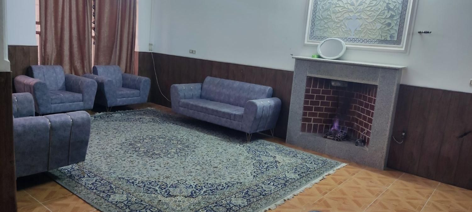 اجاره روزانه/تایمی/ماهانه ویلایی سویتت با پارکینگ|اجارهٔ کوتاه‌مدت ویلا و باغ|شیراز, شهرک سراج‎|دیوار