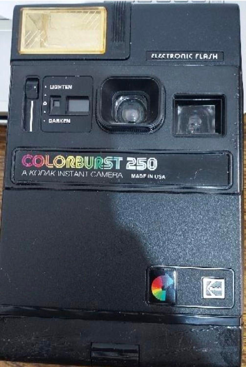 دوربین عکاسی آمریکایی کداک Colourburst 250 دست دوم|دوربین عکاسی و فیلم‌برداری|اصفهان, باغ دریاچه|دیوار