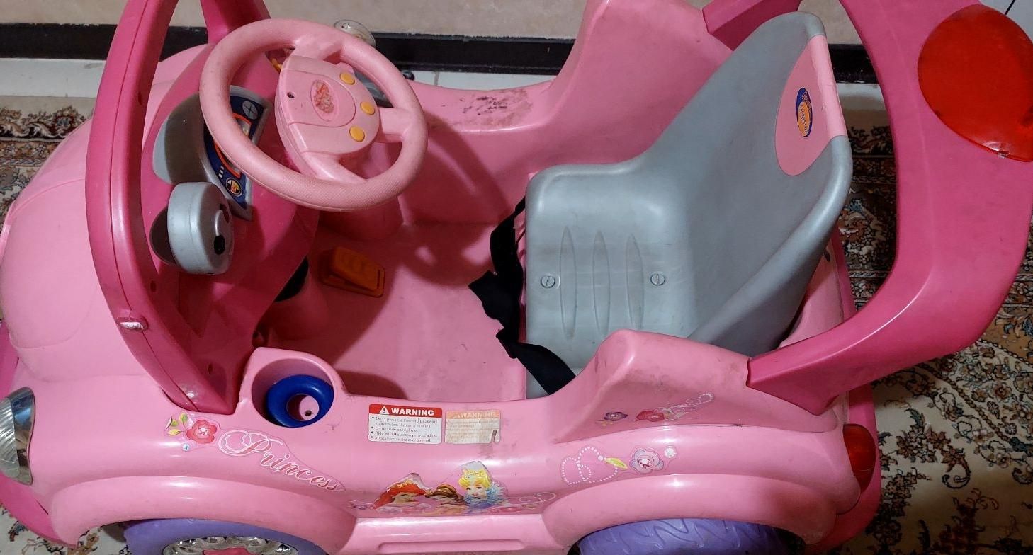 ماشین شارژی سالم و تمیز|اسباب‌‌بازی|دماوند, گیلاوند|دیوار