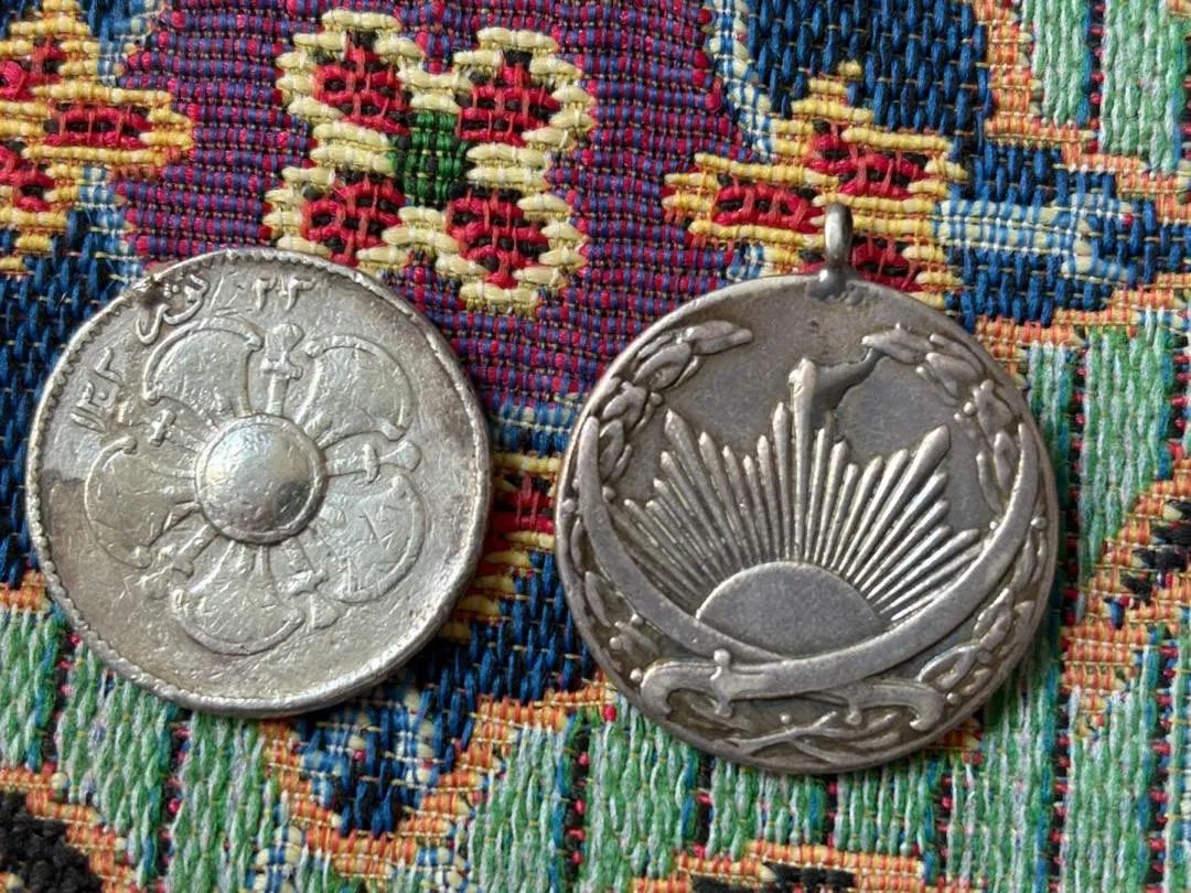 مدال نقره ذوالفقار و ثور رضا شاه|کلکسیون سکه، تمبر، اسکناس|تهران, مجیدآباد|دیوار