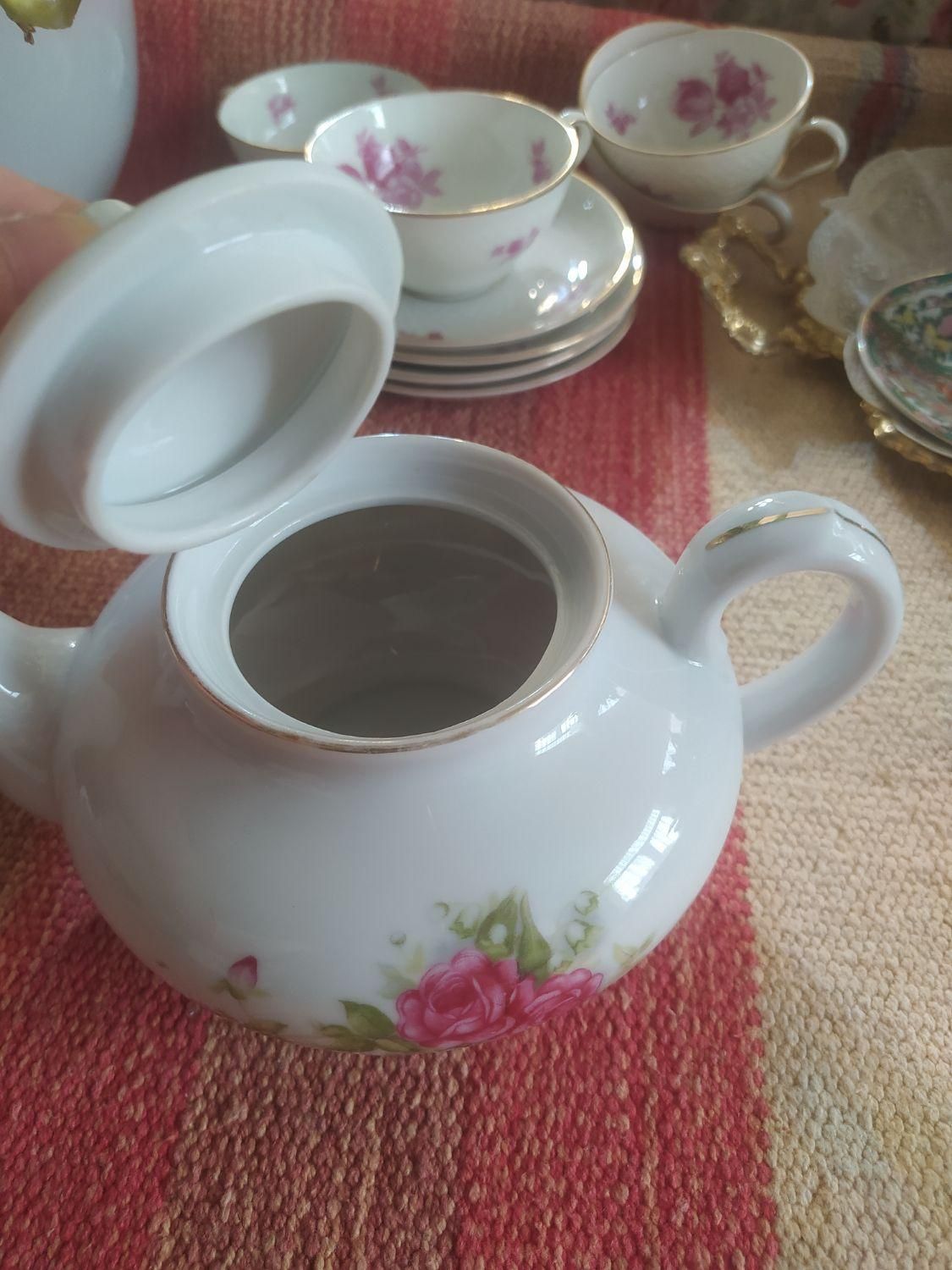 ظرف فنجان فنجون گل سرخی مسعود آنتیک قدیمی چای خوری|ظروف سرو و پذیرایی|تهران, دروازه شمیران|دیوار