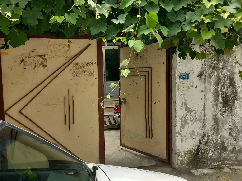 خانه ویلایی میدان مالا پشت بستنی  فروشی حاج عمو|فروش خانه و ویلا|بندر انزلی, آذربایجان|دیوار