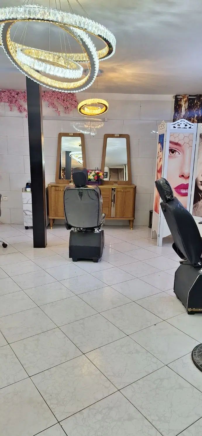 میزناخن/مژه کار/رنگ کار/فشیال/کراتین کار تتو کار|اجارهٔ دفتر کار، اتاق اداری، مطب|ری, دیلمان|دیوار