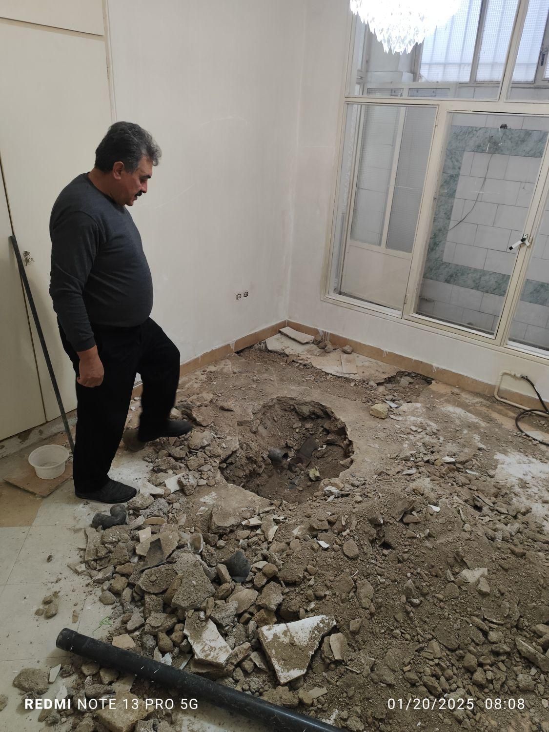 تخریب.باسازی.رفع نم حمام و توالت.کاشی کاری.ایزوگام|خدمات پیشه و مهارت|تهران, جنتآباد جنوبی|دیوار