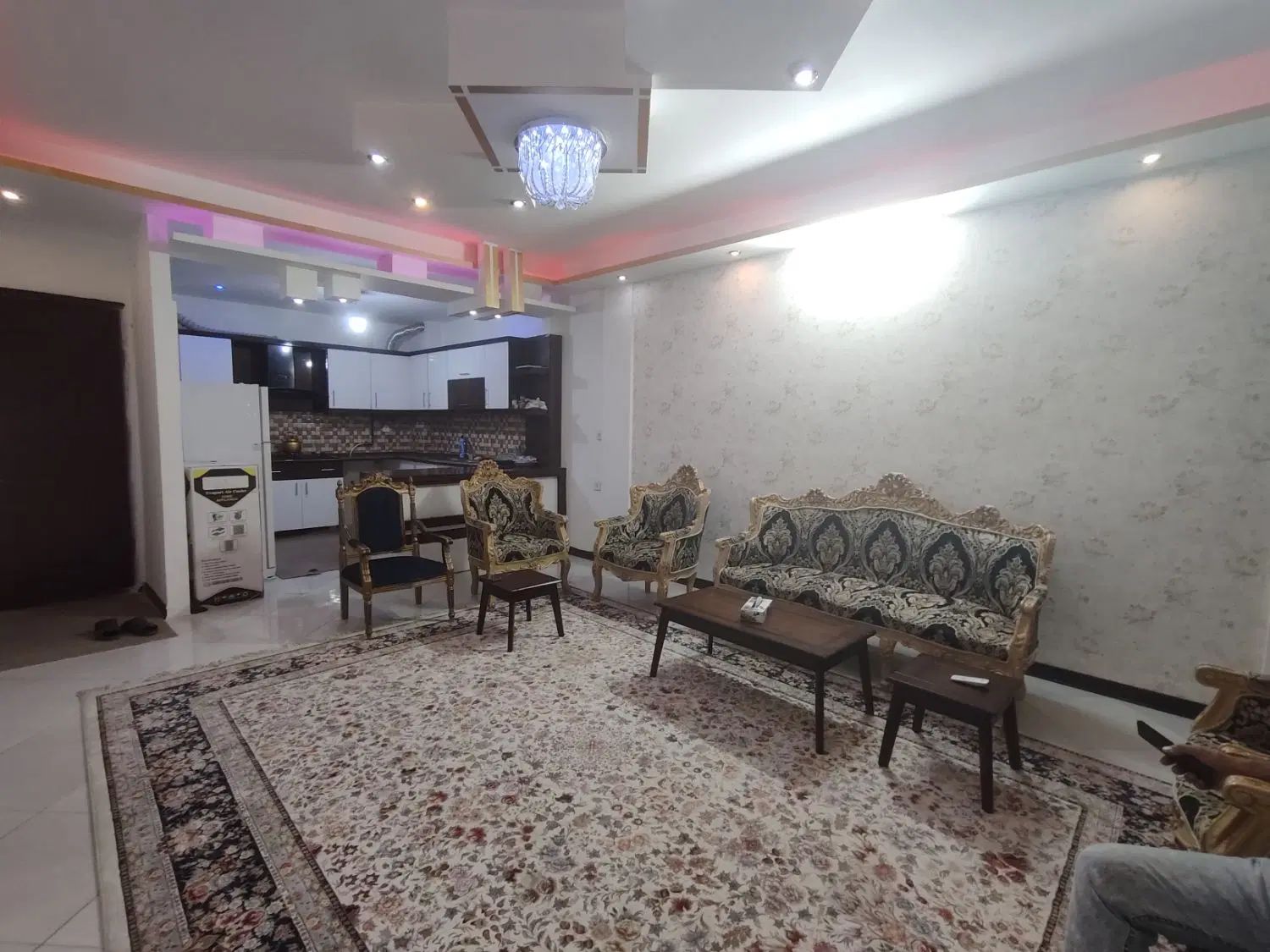 آپارتمان۲خواب دارای آسانسورپارکینگ طیرسی ۱۴|اجارهٔ آپارتمان|مشهد, نظام دوست|دیوار