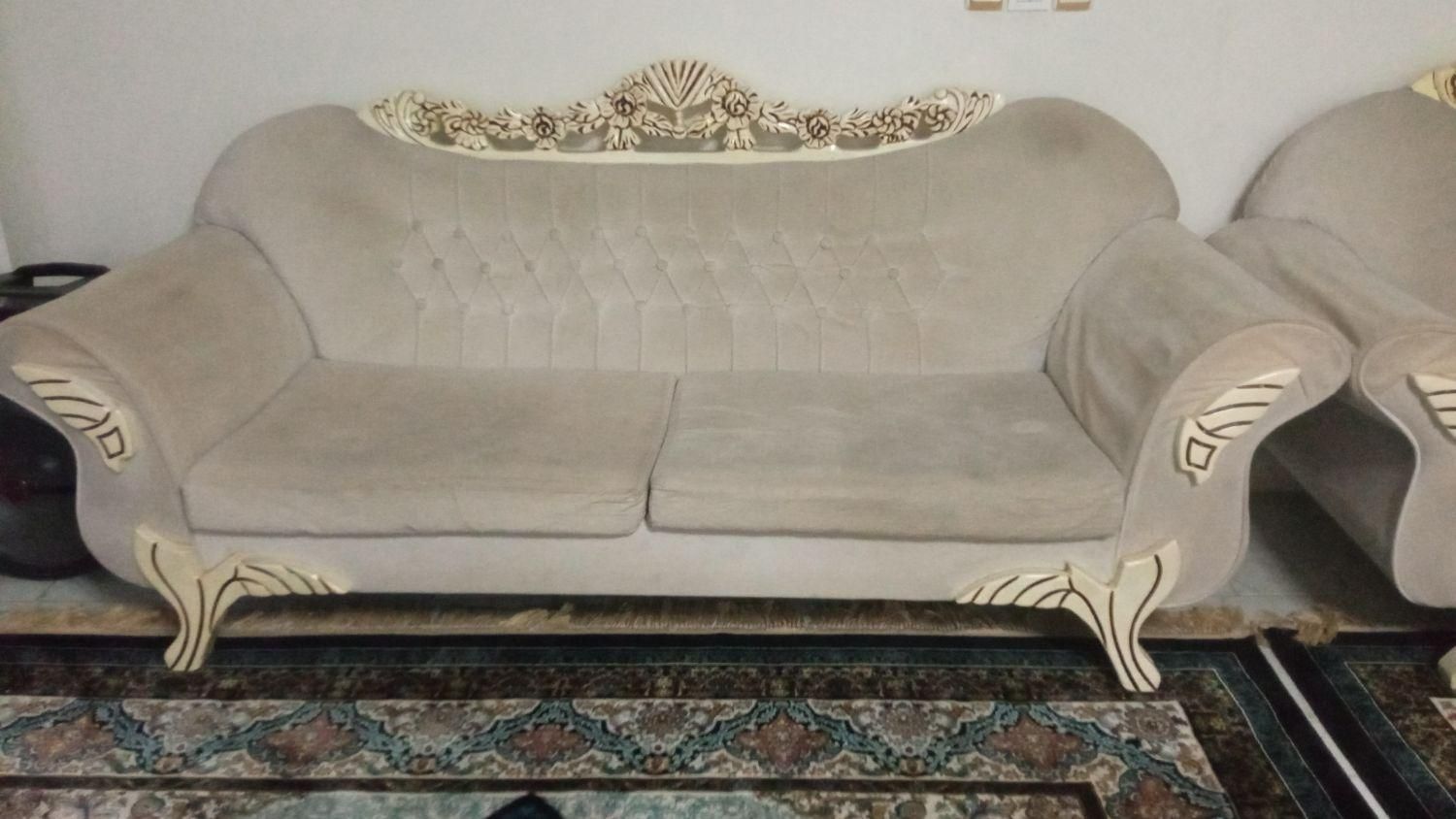 مبل هفت نفره همراه میز جلو مبلی|مبلمان خانگی و میز عسلی|لاهیجان, گلستان|دیوار