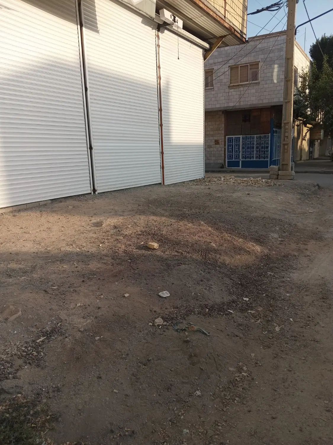 نصب و تعمیر انواع کرکره، تعویض فنر، نصب موتور|خدمات پیشه و مهارت|کرمانشاه, |دیوار