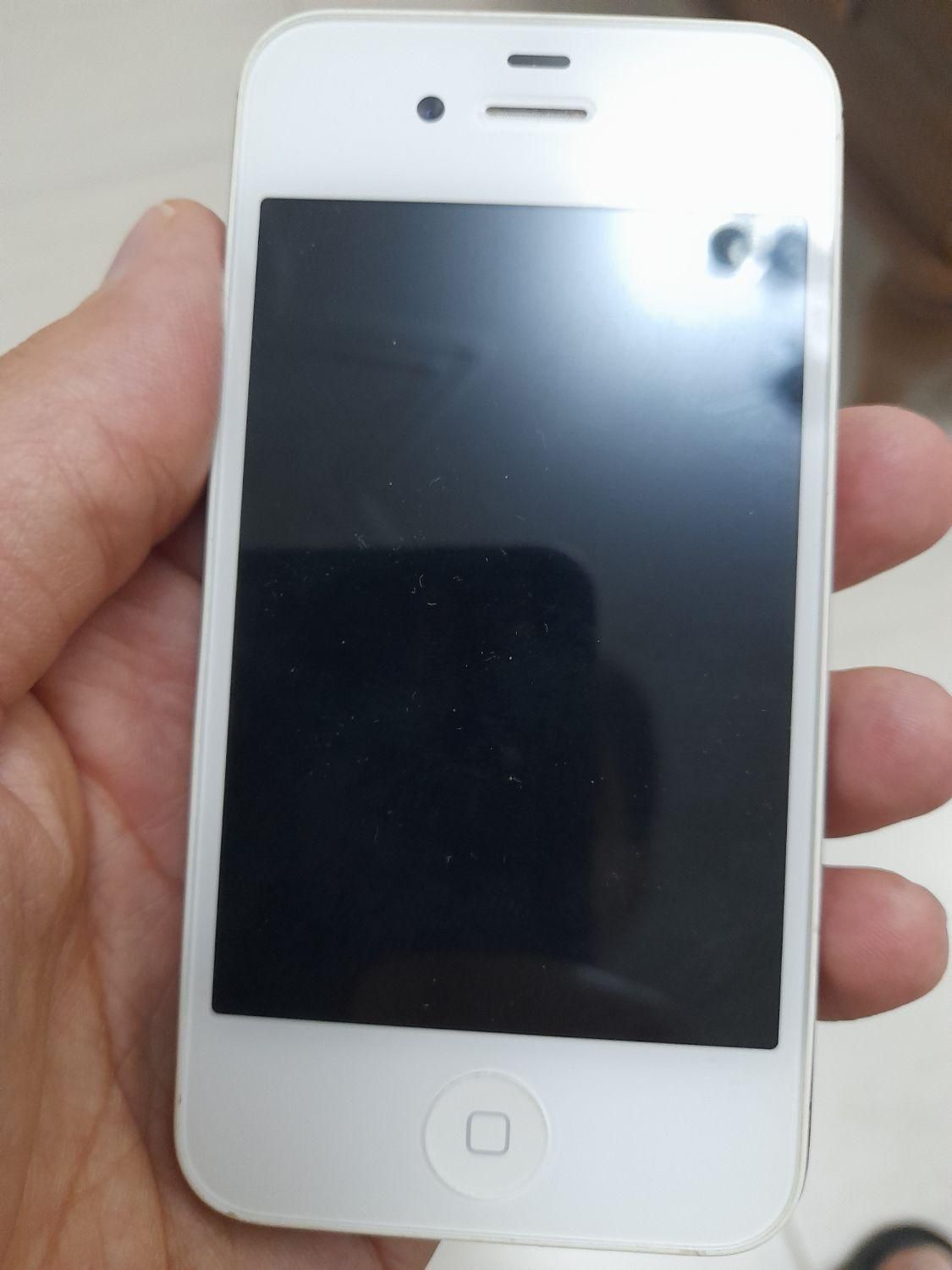 اپل iPhone 4s با حافظهٔ ۶۴ گیگابایت|موبایل|رشت, حاجی آباد|دیوار