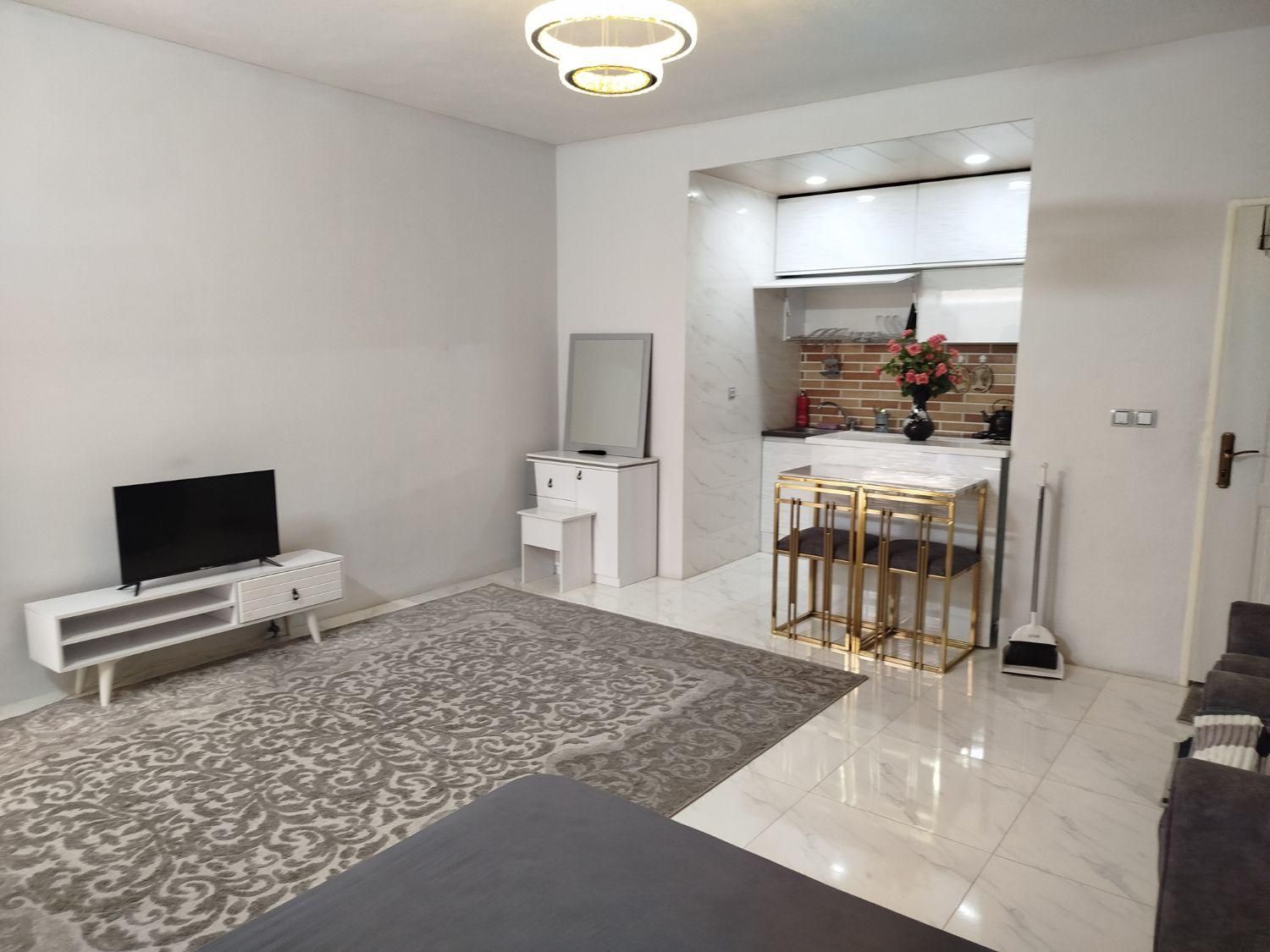 اجاره سوییت اپارتمان لوکس فلکه اطلسی|اجارهٔ کوتاهمدت آپارتمان و سوئیت|شیراز, باغ تخت|دیوار