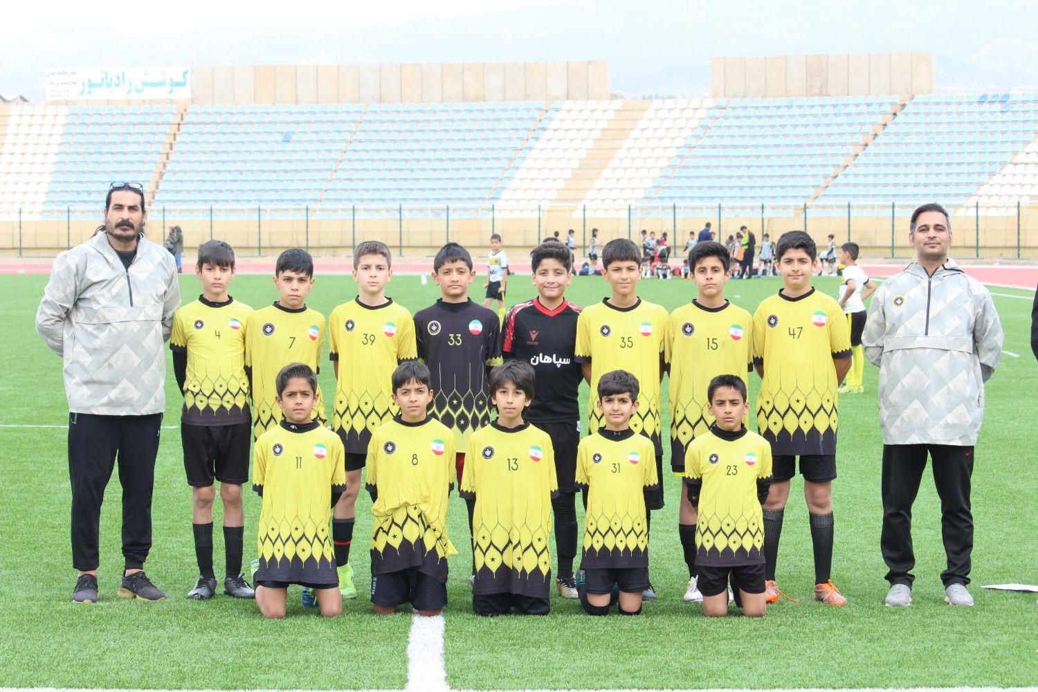 مدرسه فوتبال طلایی پوشان سپاهان مشهد|خدمات آموزشی|مشهد, عبادی|دیوار