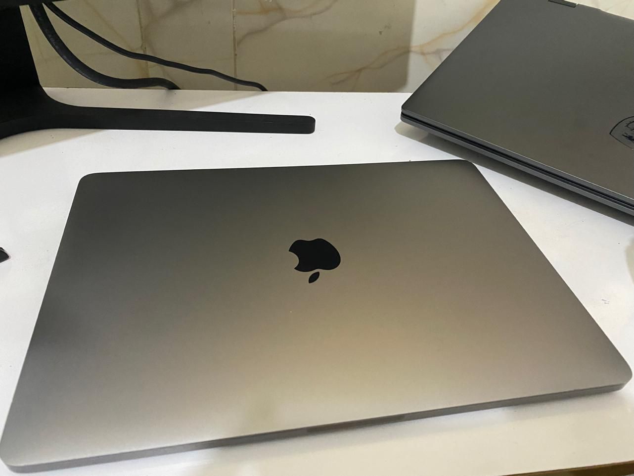 مک‌بوک پرو 13 اینچ تاچ‌بار macbook pro 13.3|رایانه همراه|شیراز, قدوسی غربی|دیوار