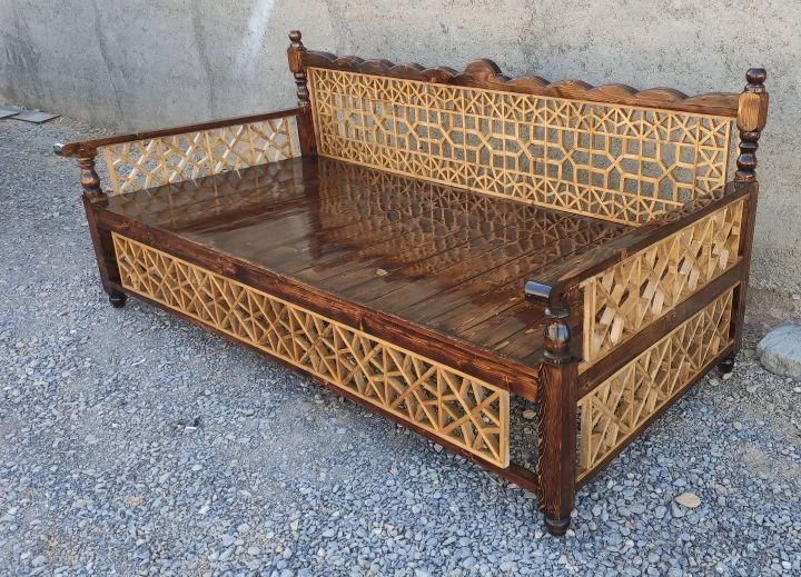 صندلی سنتی ومیز سنتی|مبلمان خانگی و میز عسلی|گناباد, |دیوار