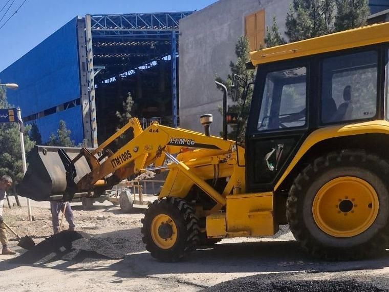 بیل بکهو تی دی ال ۱۰۰ اس|خودرو سنگین|کرمان, |دیوار