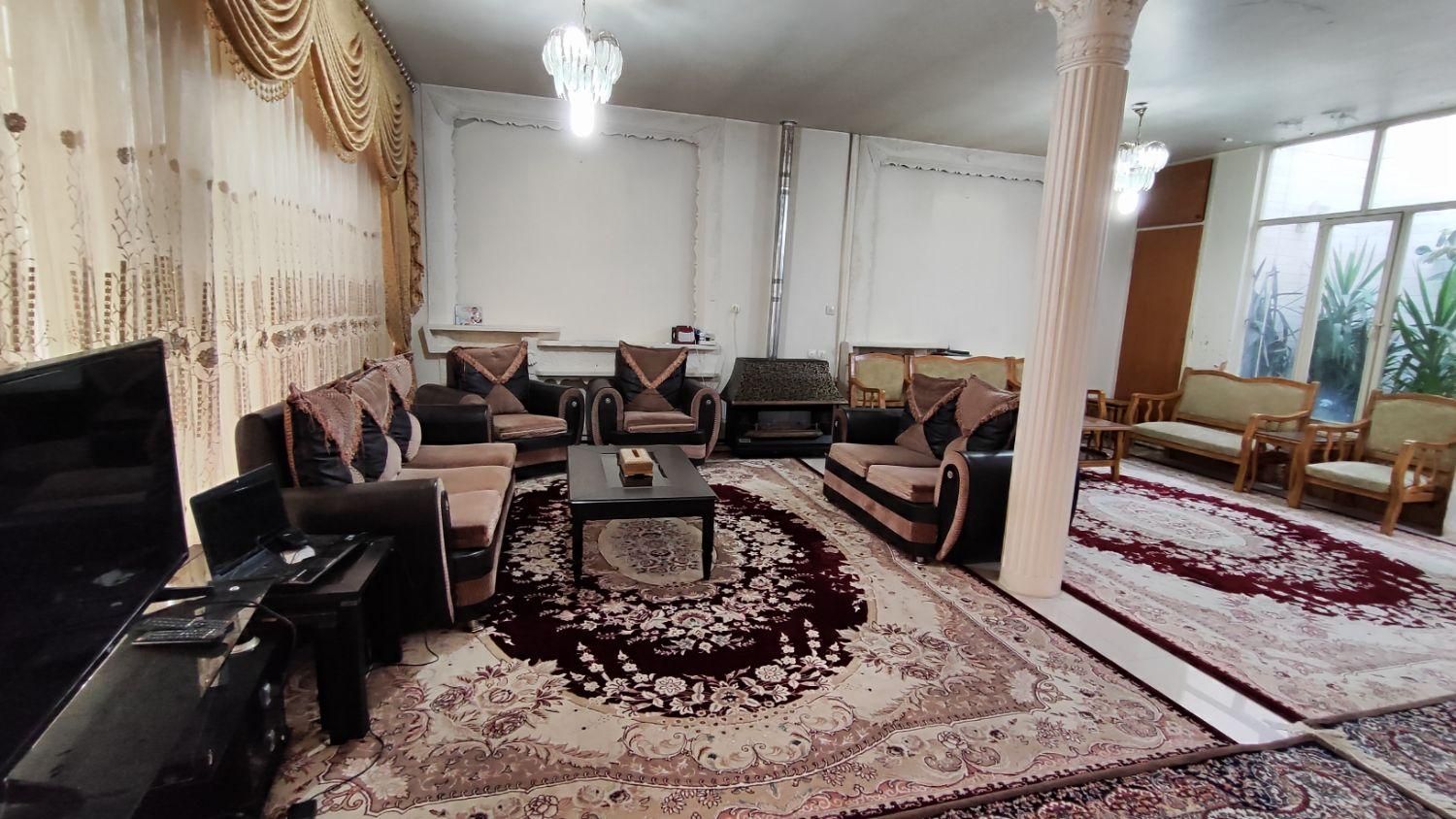 اجاره روزانه خانه ویلایی|اجارهٔ کوتاهمدت آپارتمان و سوئیت|شاهینشهر, فیض|دیوار