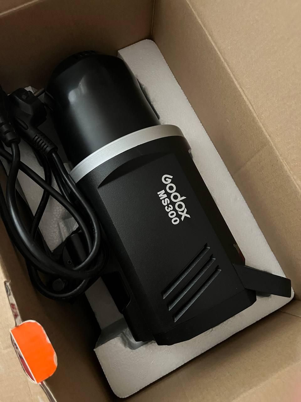 فلش استودیویی Godox ms300|دوربین عکاسی و فیلم‌برداری|اردبیل, |دیوار