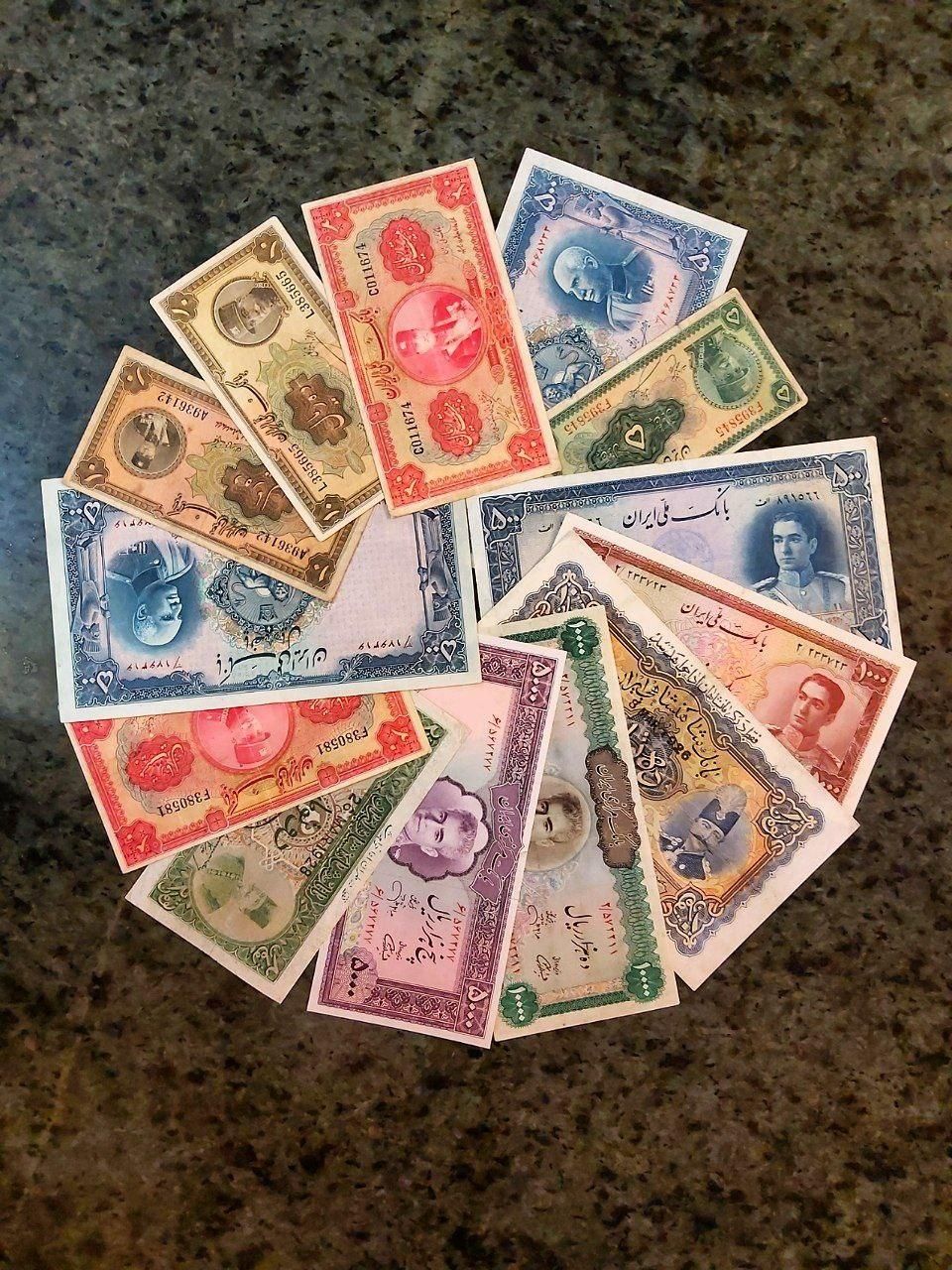 خریدار وفروشنده اسکناس قدیمی پهلوی وقاجاروجمهوری|کلکسیون سکه، تمبر، اسکناس|تهران, تهرانسر شرقی|دیوار