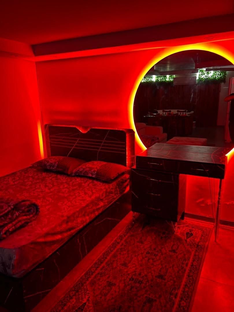 واحدهای روزانه کوتاه مدت ، مبله ، جکوزی فول|اجارهٔ کوتاهمدت آپارتمان و سوئیت|تهران, صادقیه|دیوار