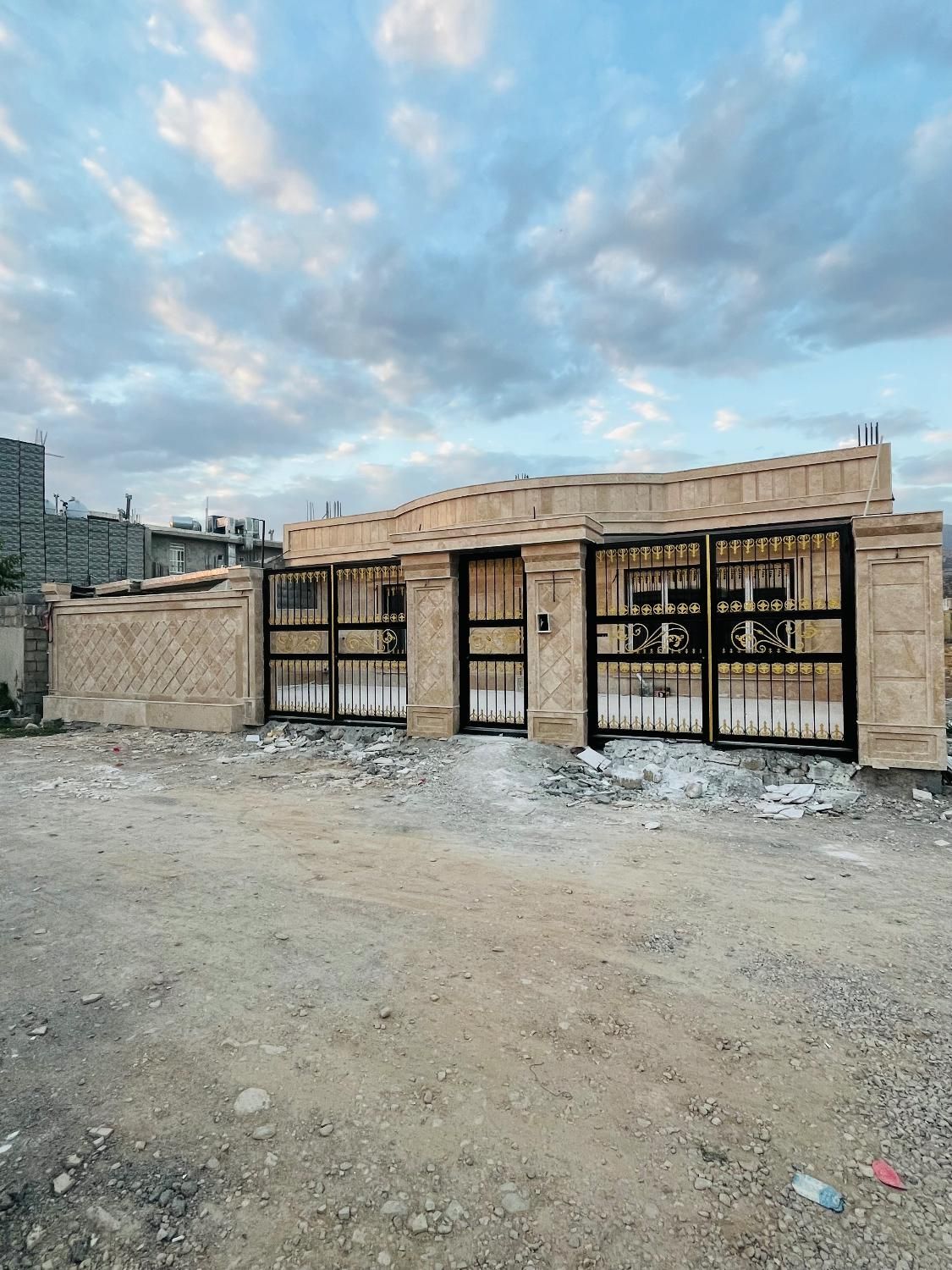 فروش خانه ویلایی شرف آباد محله امیر|فروش خانه و ویلا|یاسوج, |دیوار