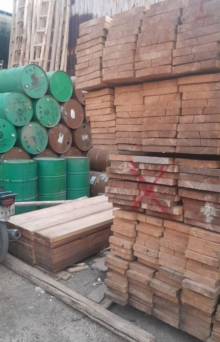 منبع چوب هااعم ازبنائی تخته،نجاری فرغون...|عمده‌فروشی|کرج, خرمدشت|دیوار