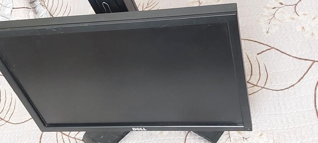 مانیتور سایز۲۰ Dell|قطعات و لوازم جانبی رایانه|مشهد, هدایت|دیوار