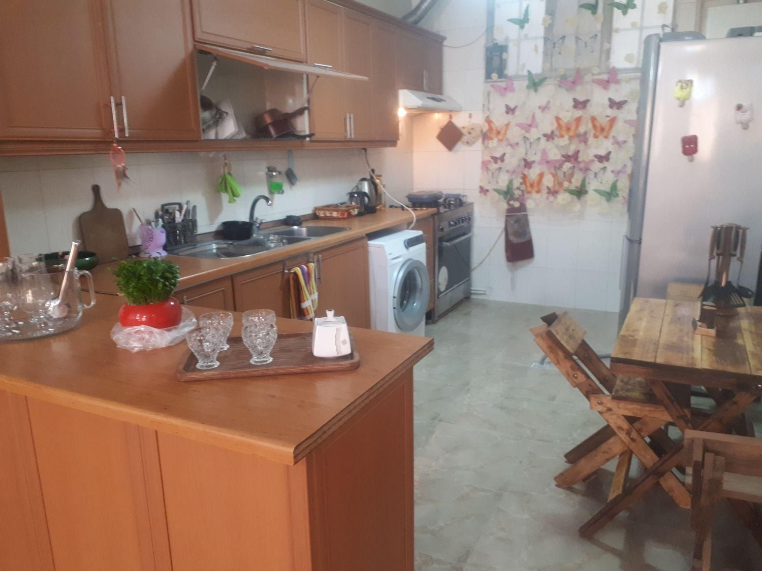 اجاره روزانه و کوتاه مدت واحد ۱۵۰متریدارای پارکینگ|اجارهٔ کوتاهمدت آپارتمان و سوئیت|کرمانشاه, |دیوار