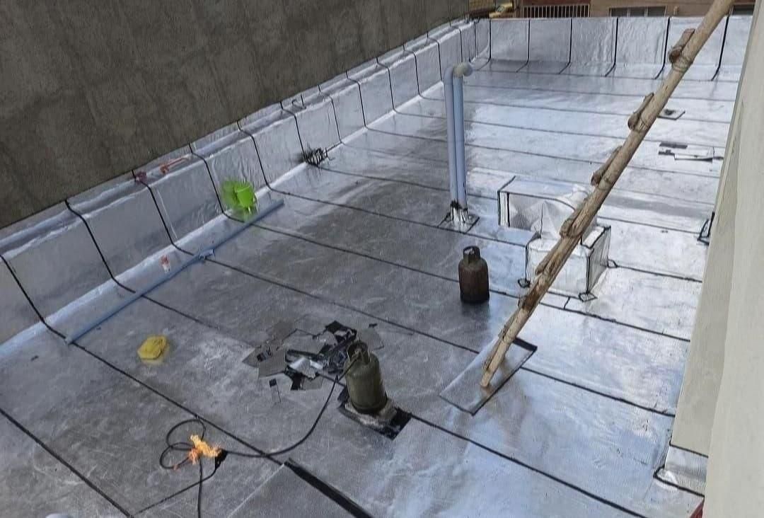 نصب ایزوگام و قیر کشی خالی  و قیر با گونی|خدمات پیشه و مهارت|خرم‌آباد, |دیوار