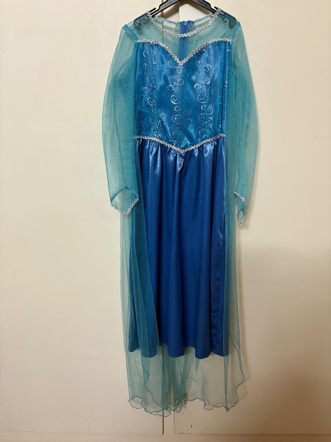 لباس بچگانه السا (Frozen)|کفش و لباس بچه|اصفهان, سپاهان‌شهر|دیوار