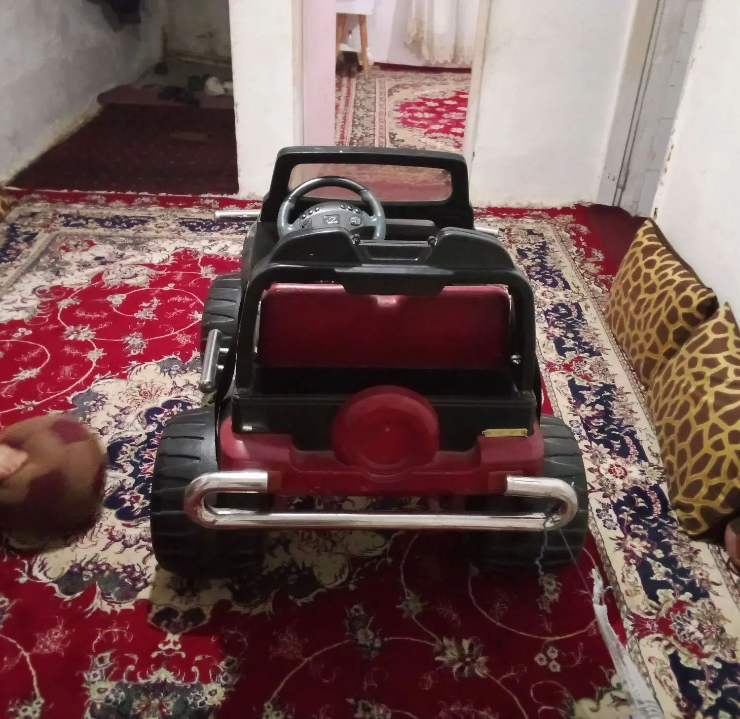 ماشین شارژی چهارموتوره|اسباب‌‌بازی|مشهد, کوی دروی|دیوار
