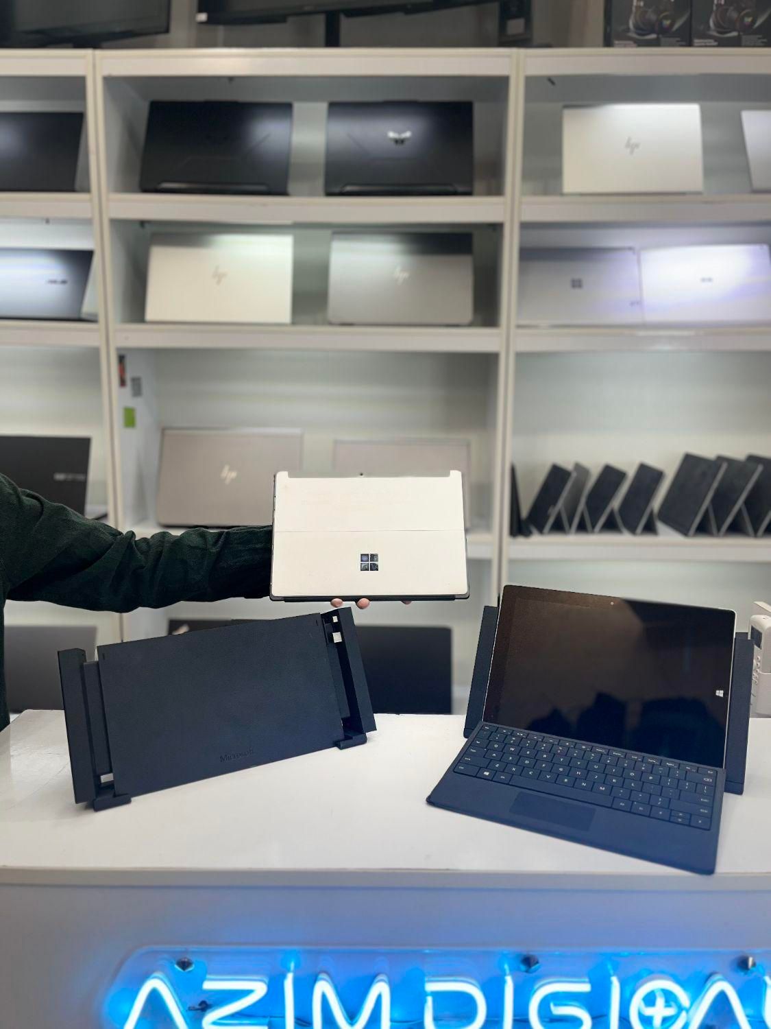 surface 3 Atom همراه داکت تاچ تبلت شو|رایانه همراه|رشت, دیلمان|دیوار