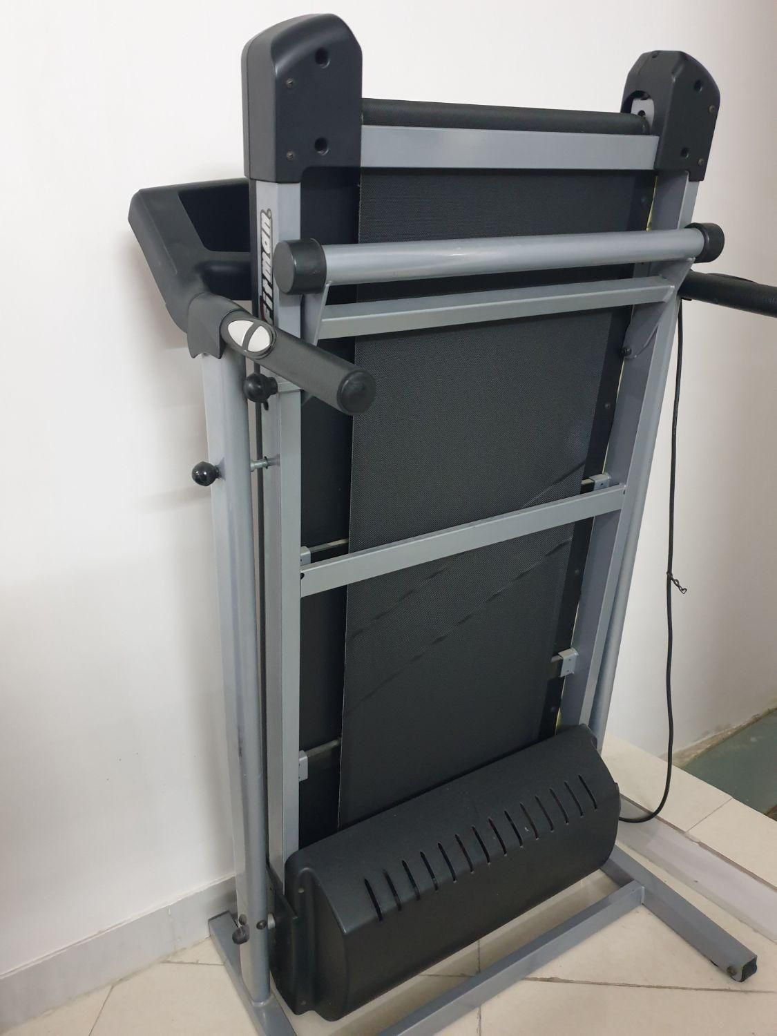 فروش فوری یک عدد تردمیل  تایوانی با تسمه کاملا نو|تجهیزات ورزشی|اراک, |دیوار