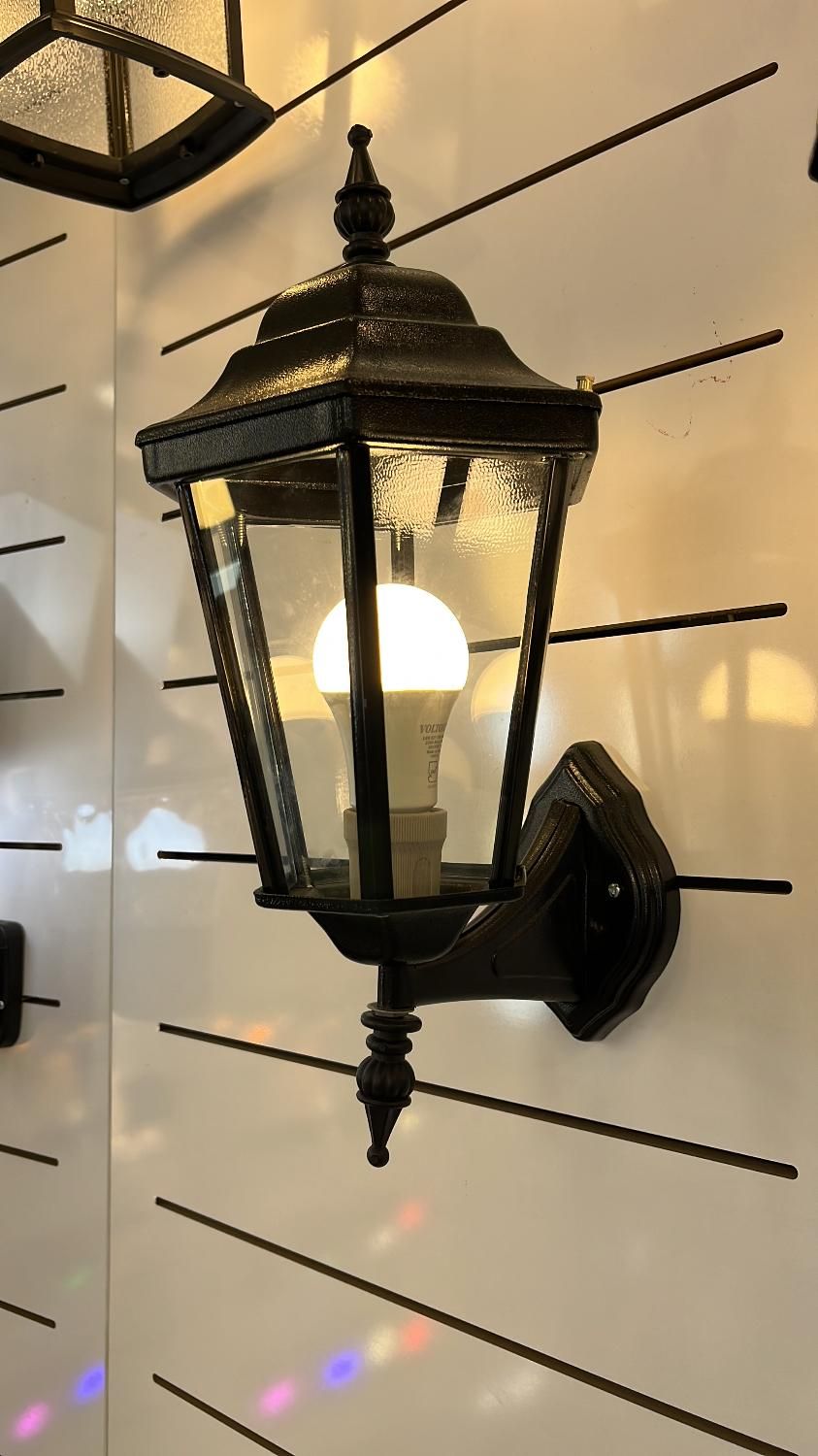 چراغ حیاطی فلزی رنگ کوره ای|لامپ و چراغ|تهران, نیروی هوایی (پیروزی)|دیوار