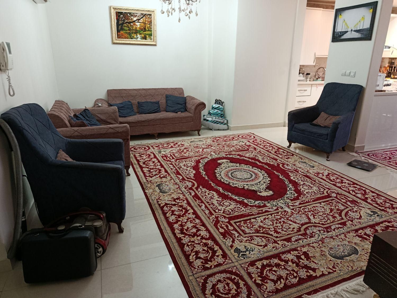 ست راحتی هفت نفره و نهار خوری ششنفره|مبلمان خانگی و میز عسلی|تهران, دانشگاه علم و صنعت|دیوار