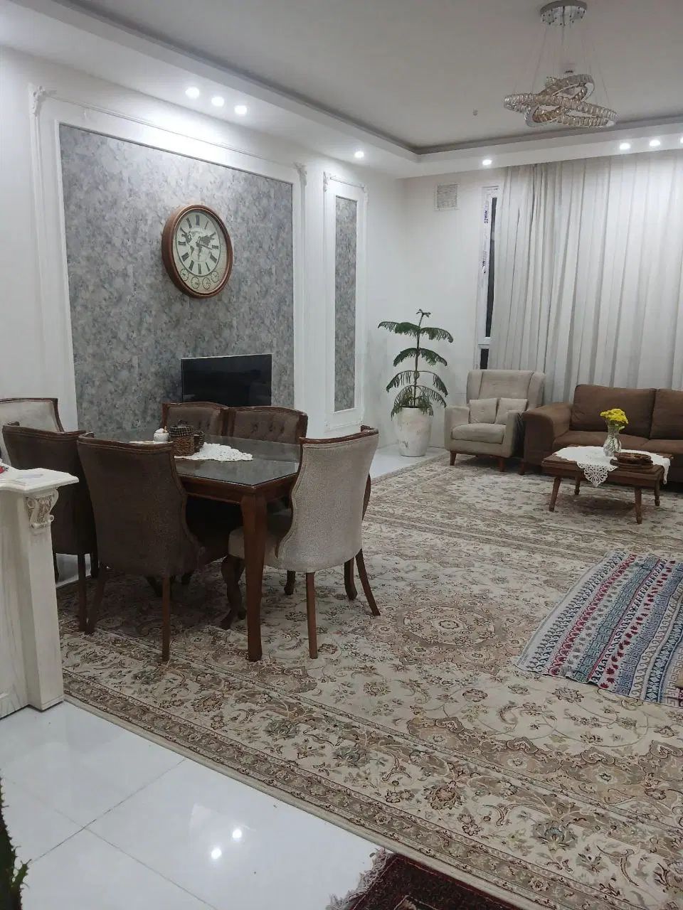 آپارتمان حاشیه کوچه 20متری /پارکینگ اختصاصی|اجارهٔ آپارتمان|مشهد, هنرور|دیوار