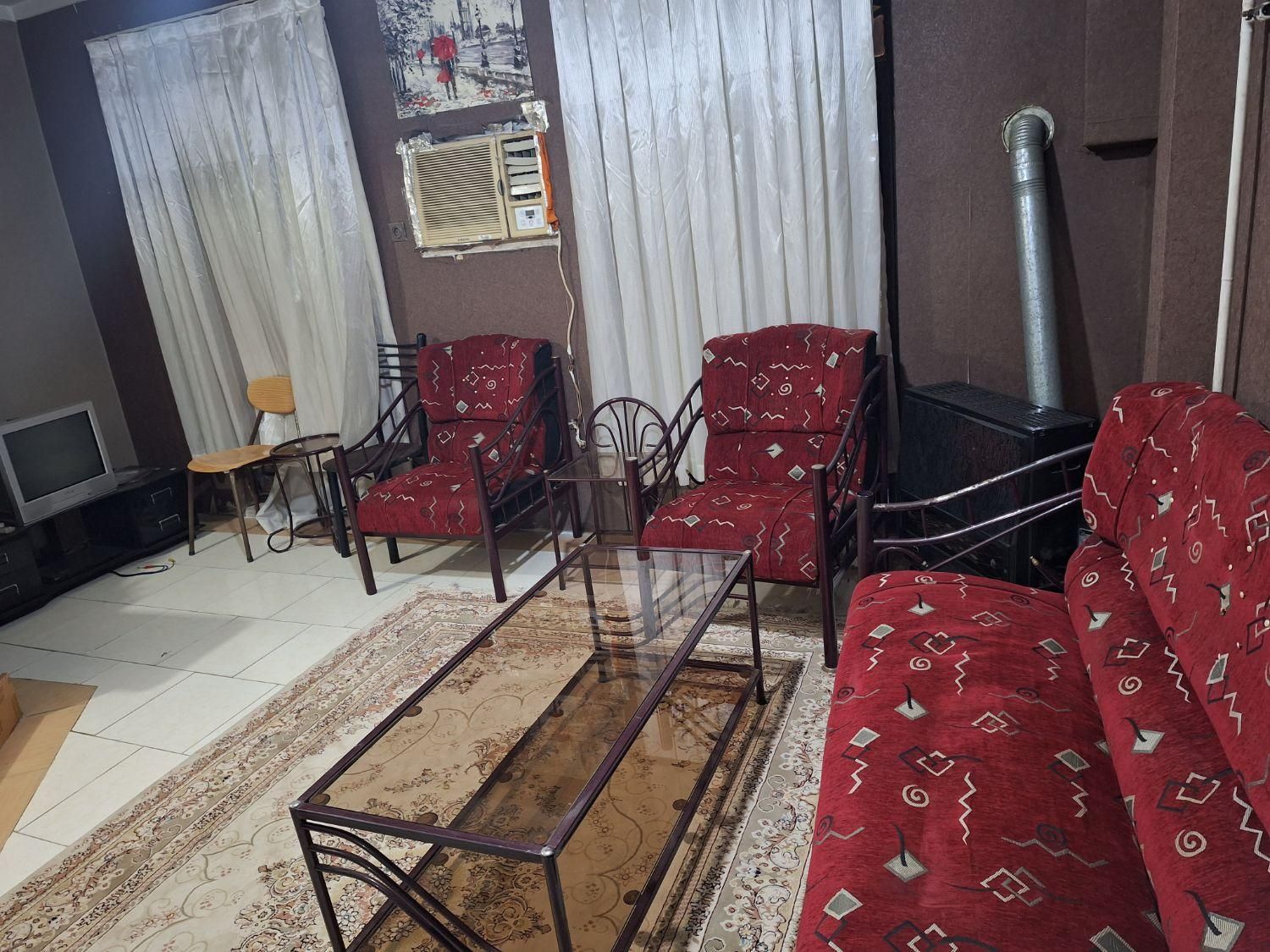 سوئیت طبقه اول داخل شهر البرز ۶۲|اجارهٔ کوتاهمدت آپارتمان و سوئیت|قائمشهر, |دیوار